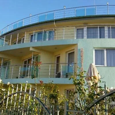 ***  Family Hotel Coral Süzebolu Bulgaristan